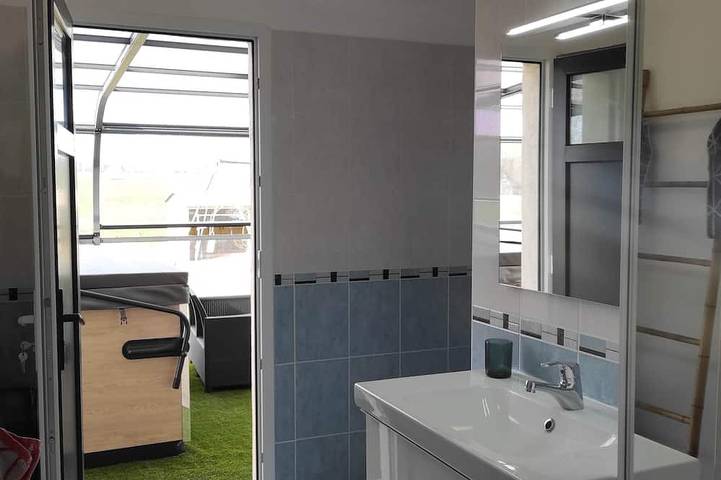 3-star house with private jacuzzi available in Villemaréchal, Seine-et-Marne