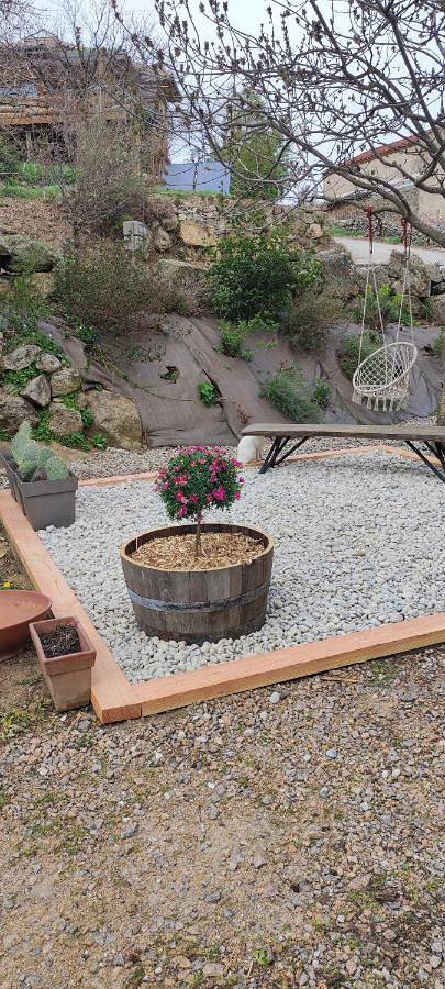 Gîte pour 5 personnes, avec jardin ainsi que terrasse et vue, animaux acceptés à Bozas - 2