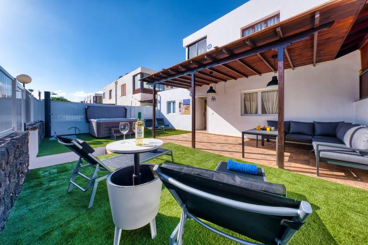 Chalet para 8 personas, con jardín y jacuzzi en Lanzarote - 2