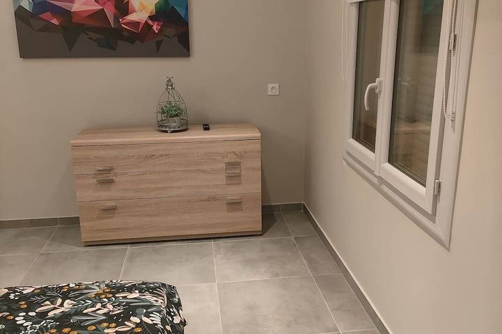 Gîte pour 3 personnes, avec terrasse et jardin à Brison-Saint-Innocent - 3