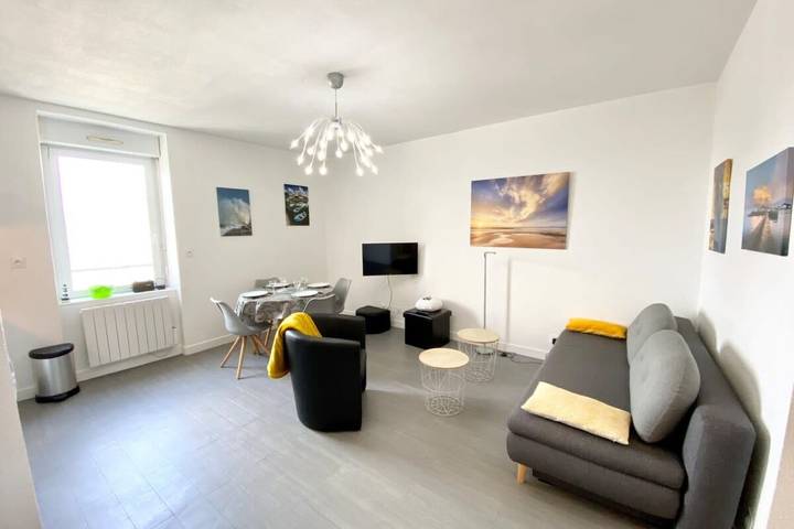 Appartement entier, T2 Hyper cosy Plage et port à pieds in Plage de Port Fontaine-Lomener, Ploemeur