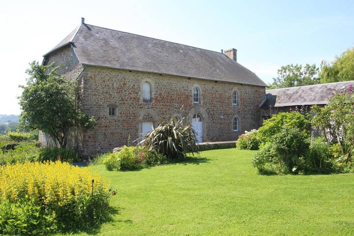 Gîte pour 10 personnes, avec jardin dans Carentan les Marais - 2