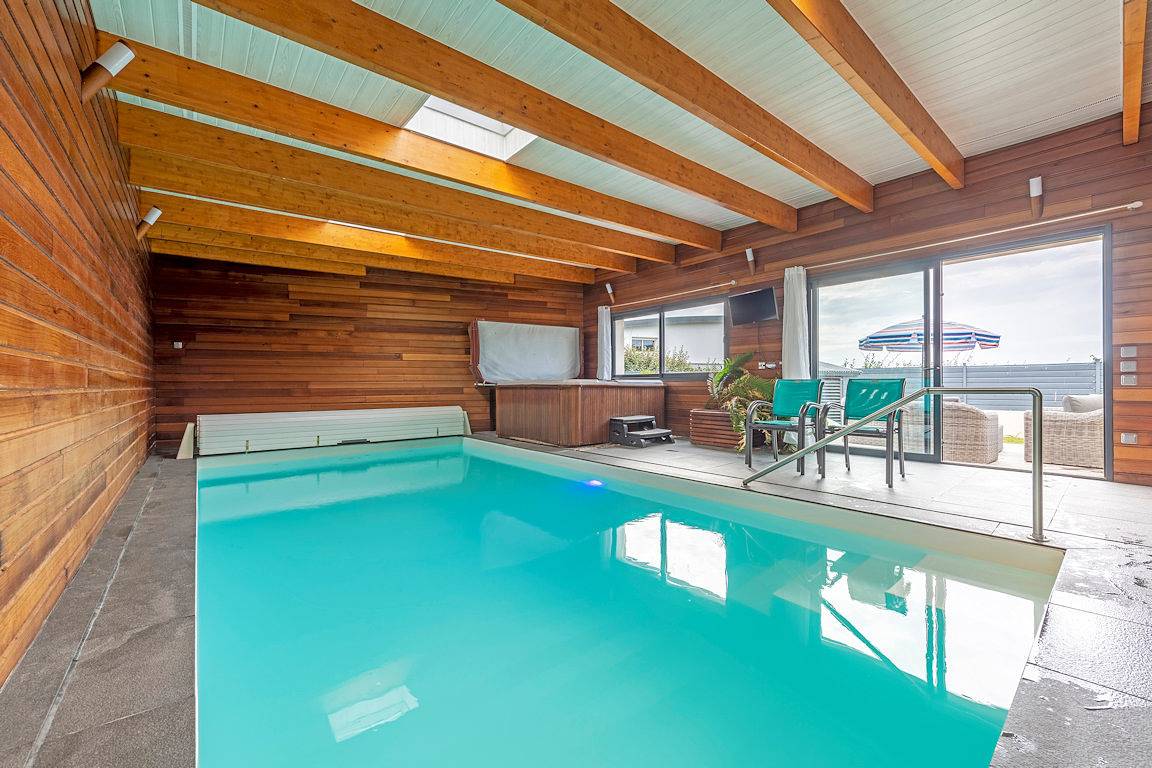 Maison Rêve d'Océan, vue mer, piscine, sauna et Spa in Le Conquet, Région de Brest