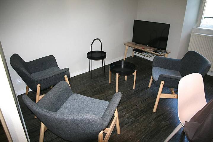 Gîte pour 3 personnes, avec terrasse à Salins-les-Bains - 4