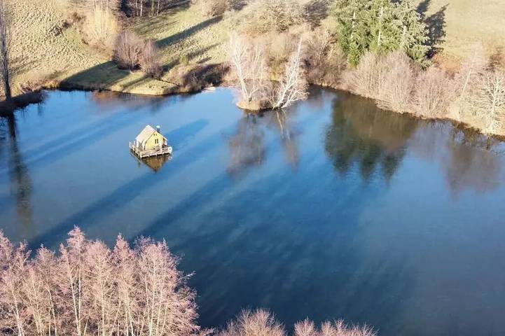 Gîte pour 3 personnes, avec piscine