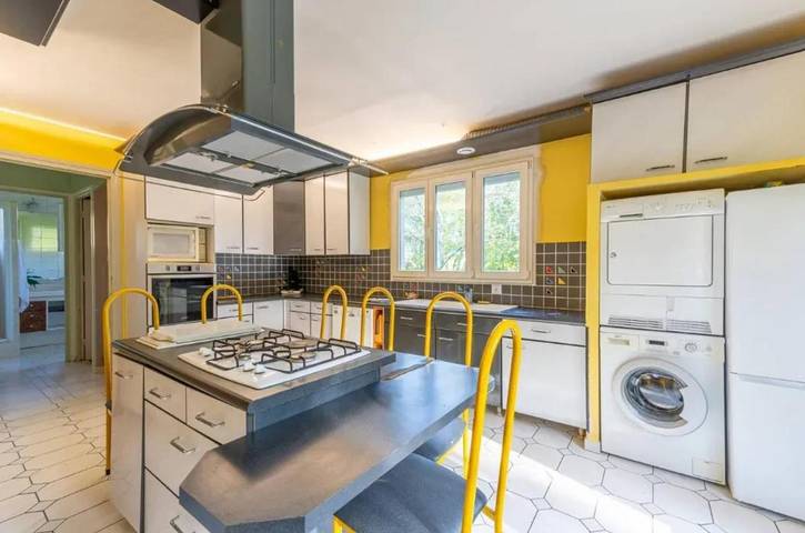Location de vacances pour 6 personnes, avec jardin à Saints - 3