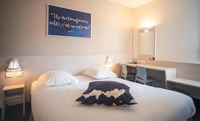 Hotel para 3 personas, con vistas y terraza - 1