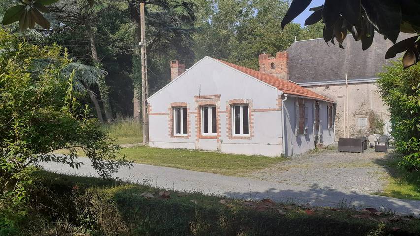 Gîte pour 4 personnes, avec jardin à Commequiers - 3