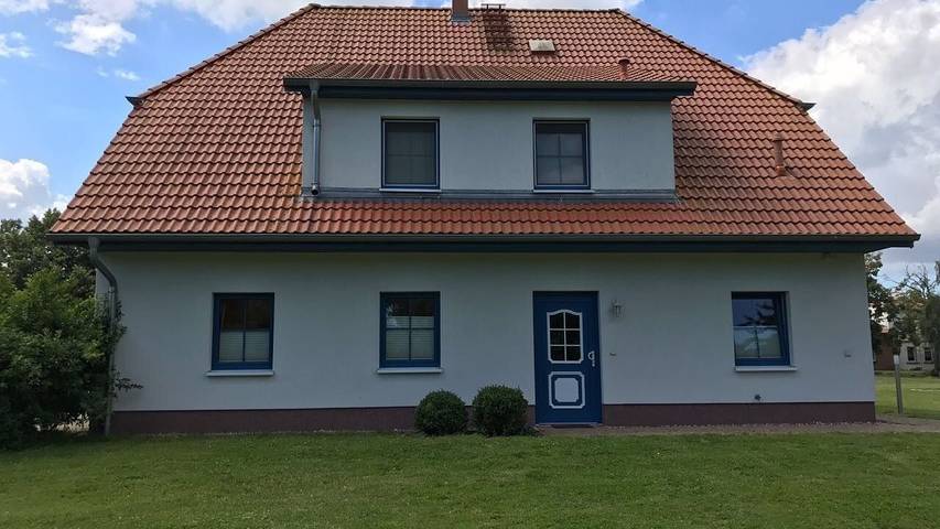 Ferienhaus für 7 Personen, mit Terrasse und Sauna sowie Garten, mit Haustier in Garz/Rügen - 2