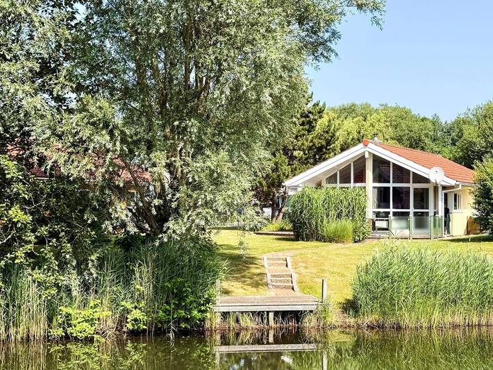 Ferienhaus für 6 Personen, mit Whirlpool und Terrasse sowie Garten und Sauna in Otterndorf