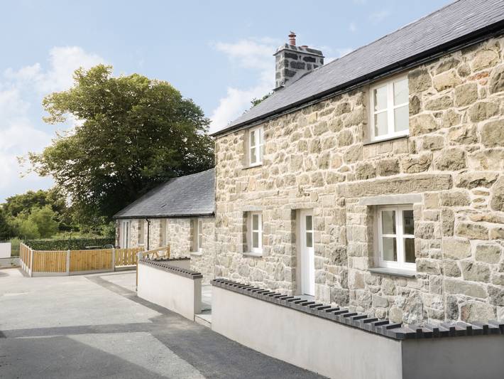 Holiday home for 6 people, with garden in Criccieth