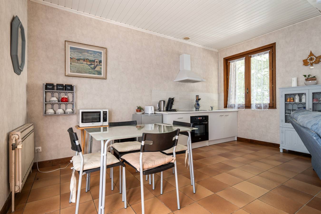 Studio entier, Studio 'Maupas' avec terrasse partagée et Wi-Fi in Vienne (Isère), Région de Vienne