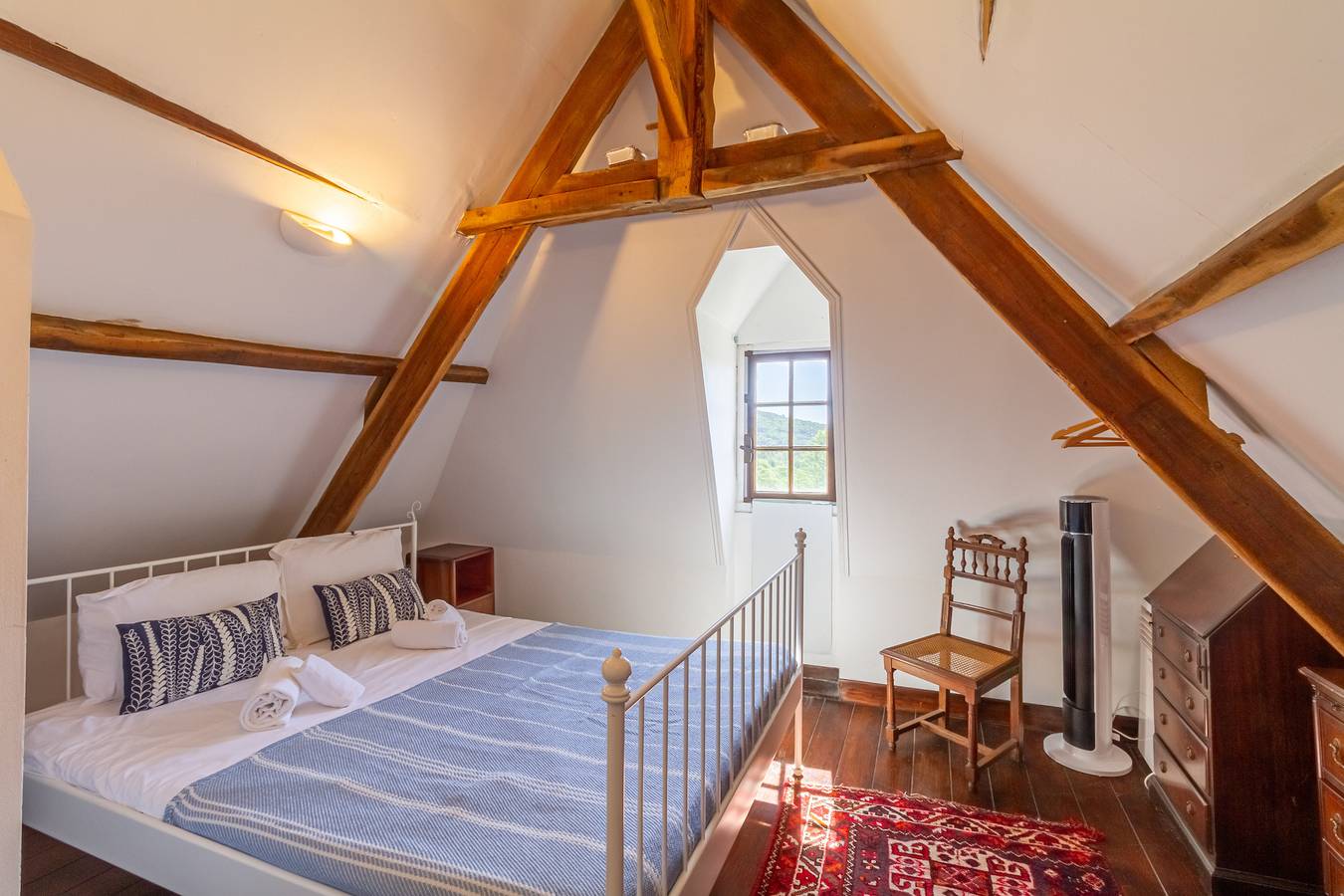 Casa de vacaciones 'Le Mirador Vista al Dordoña' con terraza privada y balcón in Vézac, Périgord Noir