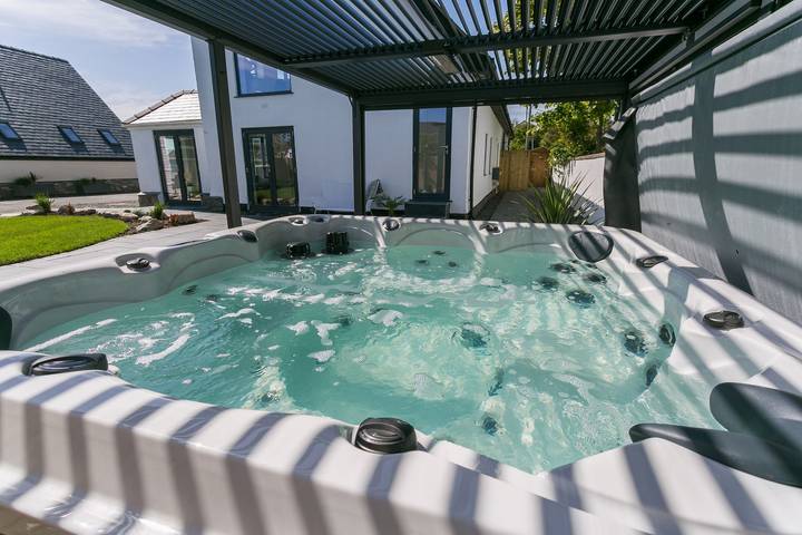 Cottage for 16 people, with garden, with pets in Wales