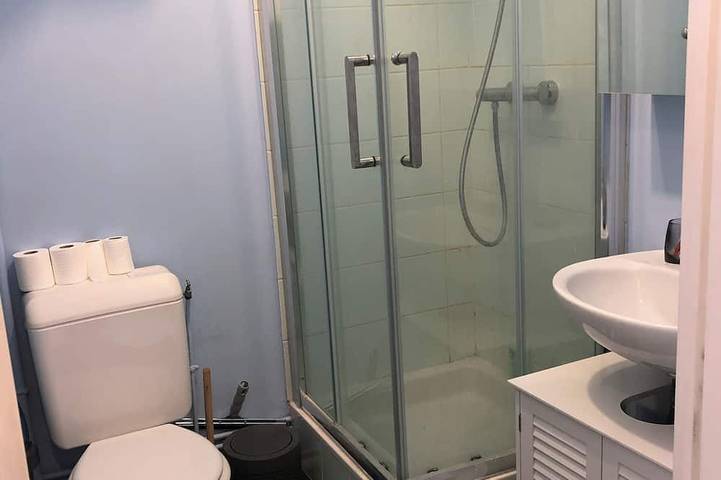 Apartamento entero, Studio in Asnières sur seine in Asnières-sur-Seine, Altos del Sena