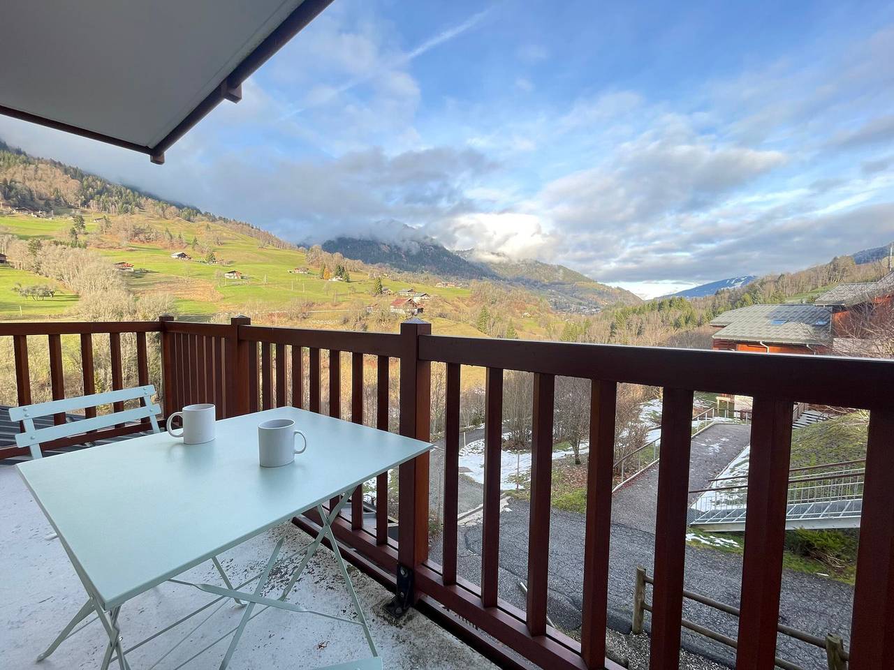 Apartamento entero, Apartamento para 6 pers. con piscina al pie de las pistas in Flumet, Albertville region