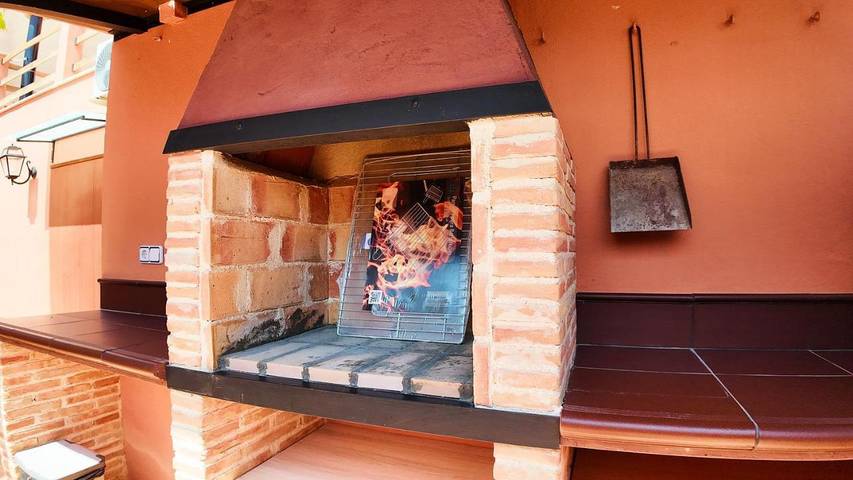 Casa de vacaciones para 10 personas, con Terraza y Jardín además de Piscina y Vistas en Río Mula - 4