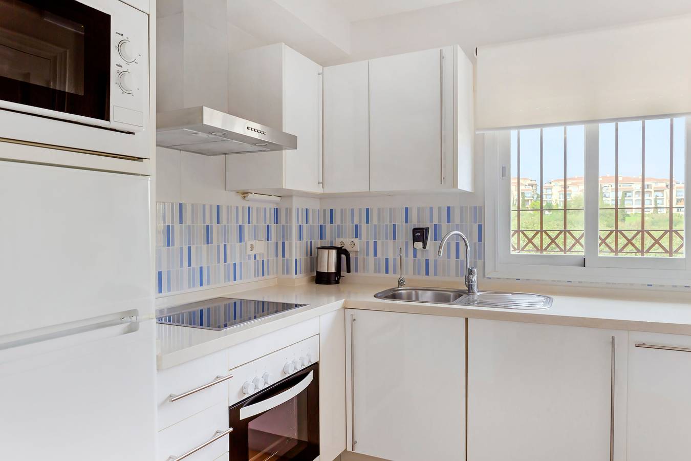 Ganze Wohnung, Ferienwohnung für 2 Personen mit Pool in El Faro, Mijas