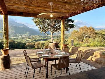 Gîte pour 4 personnes, avec jardin et vue à Granace