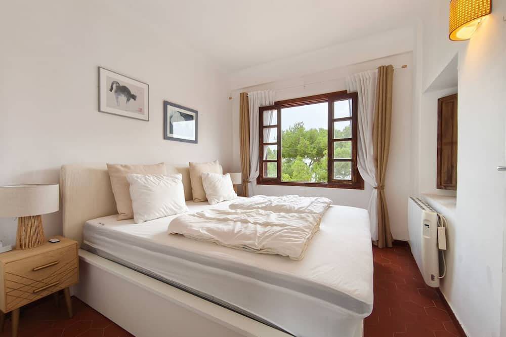 Apartamento entero, A3012 Apartment with sea view for 3 people in Cala Fornells in Cala Fornells, Calvià
