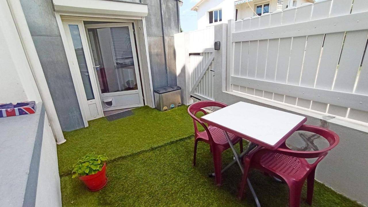Laurina - Chambre, Sdb, terrasse, arrivée autonome in Royan, Côte de Beauté
