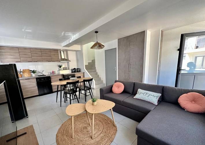 Location de vacances pour 6 personnes, avec terrasse à Pont-de-l'Arche