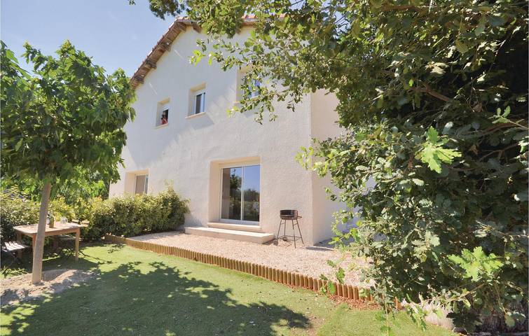 Ferienhaus für 4 Personen, mit Terrasse, mit Haustier in Arles - 2