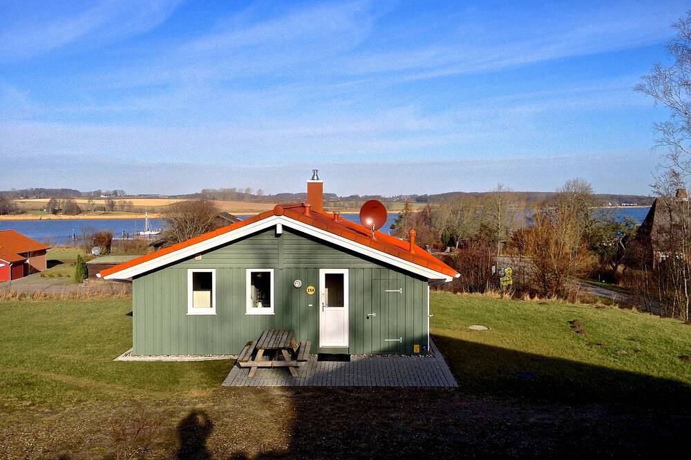 Dänisches Ferienhaus mit tollem Schleiblick | Wlan | Kaminofen | Sauna in Schlei, Kosel