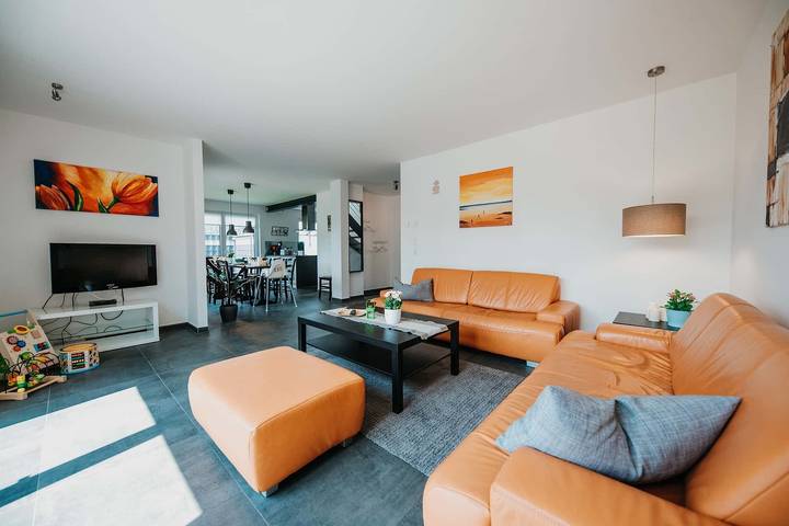 Ferienhaus für 12 Personen, mit Terrasse und Garten in Sassenburg