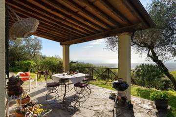 Villa for 4 People in Camaiore, Versilia, Photo 3