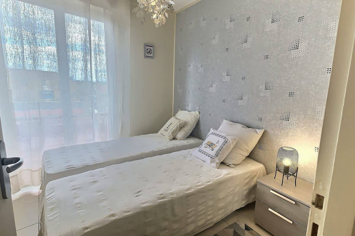 Entire apartment, Residence De La Plage – Sea View in Valras-Plage, Côte d'Améthyste