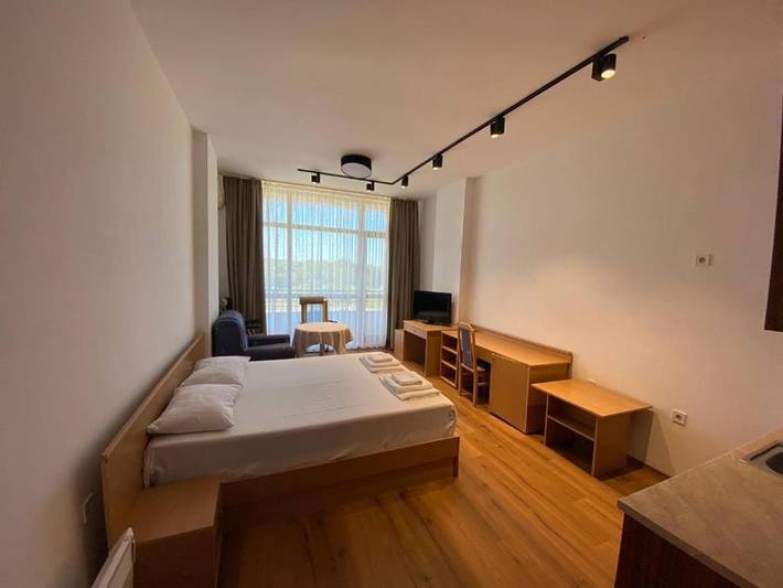 Ferienwohnung für 2 Personen, mit Pool und Balkon - 1