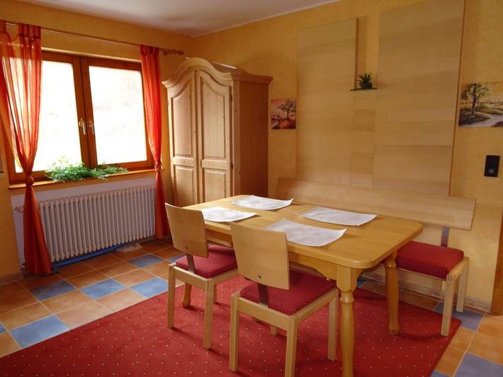 Entire apartment, Apartment 'Mühlengrün' with Mountain View, Balcony and Wi-Fi in Oberwolfach, Kinzig Valley