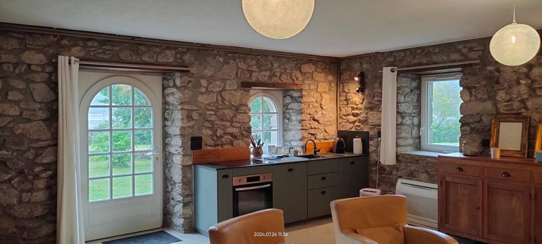 Location de vacances pour 6 personnes, avec vue et jardin à Marzan - 3