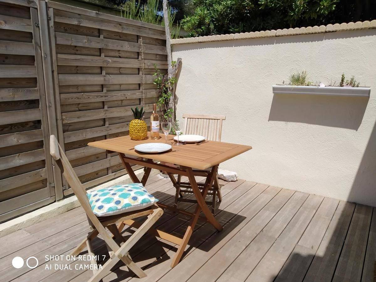 Double Room with Terrace in Sausset-les-Pins, Côte méditerranéenne (France)