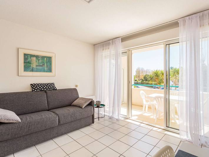 Gîte pour 2 personnes, avec balcon et piscine dans Golf De La Nivelle - 4