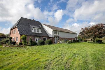 Ferienwohnung Schmidt Bergewöhrden mit Gemeinschaftsgarten und Wi-Fi