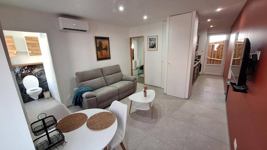 Gîte pour 2 personnes, avec Terrasse dans Office De Tourisme De Saujon Et Du Val De Seudre