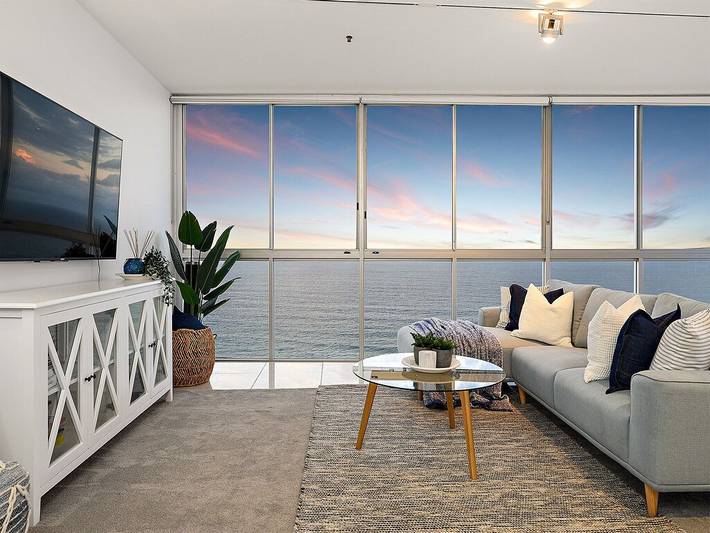 Holiday rental for 4 people, with sauna and balcony as well as hot tub and pool in Broadbeach