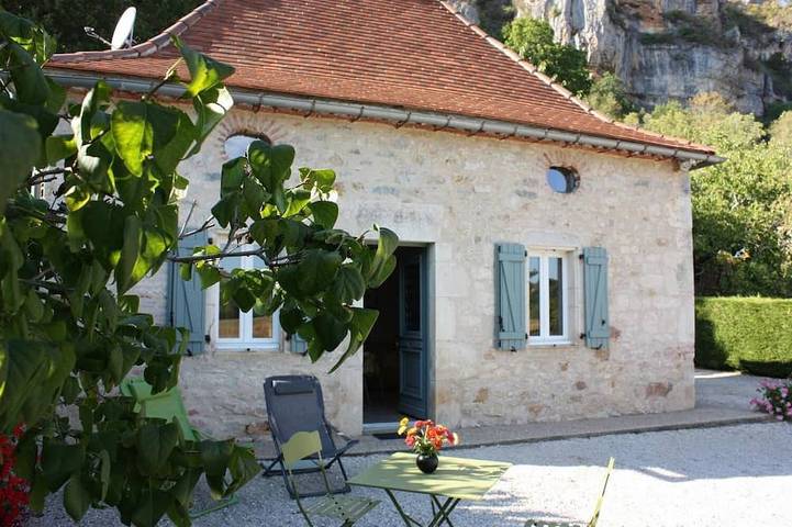 Location de vacances pour 4 personnes, avec Jardin à Larnagol