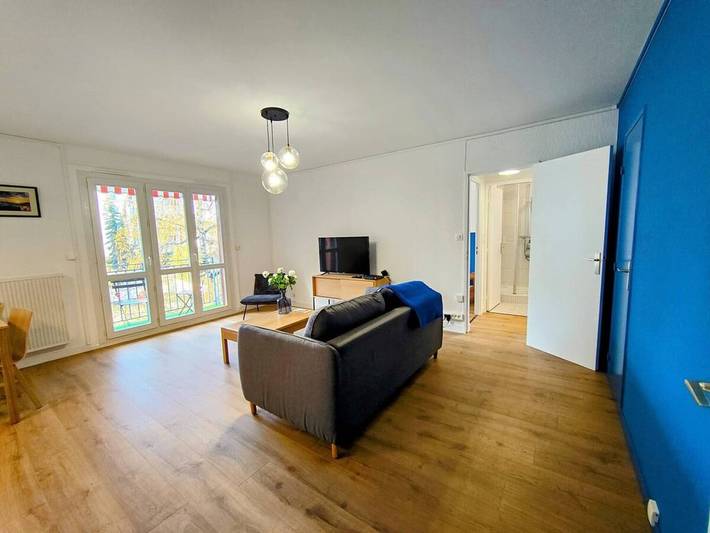 Appartement entier, Appartement avec Balcon et Parking à Auxerre in Auxerre, Région d'Auxerre