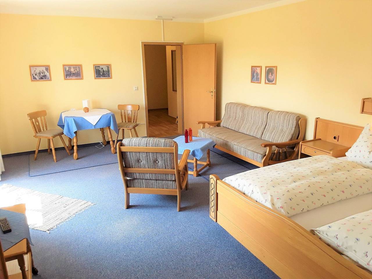 Ganze Wohnung, Gemütliche Ferienwohnung mit großem Garten in Bad Füssing, Bayerische Golf und Thermenland