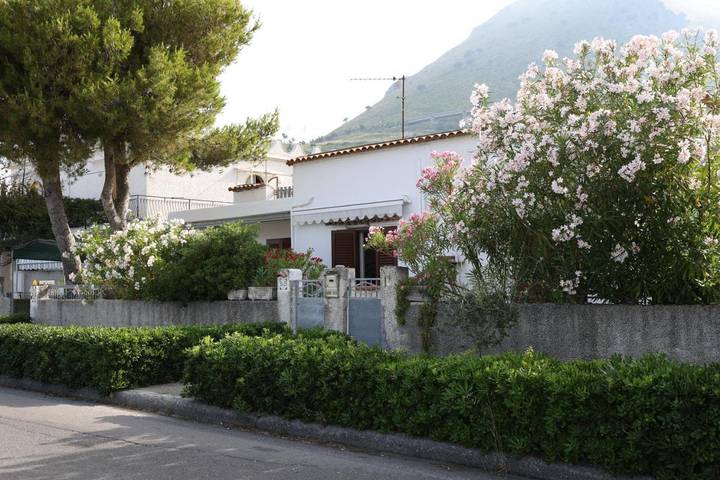 Casa vacanza per 4 persone, con panorama e balcone - 1