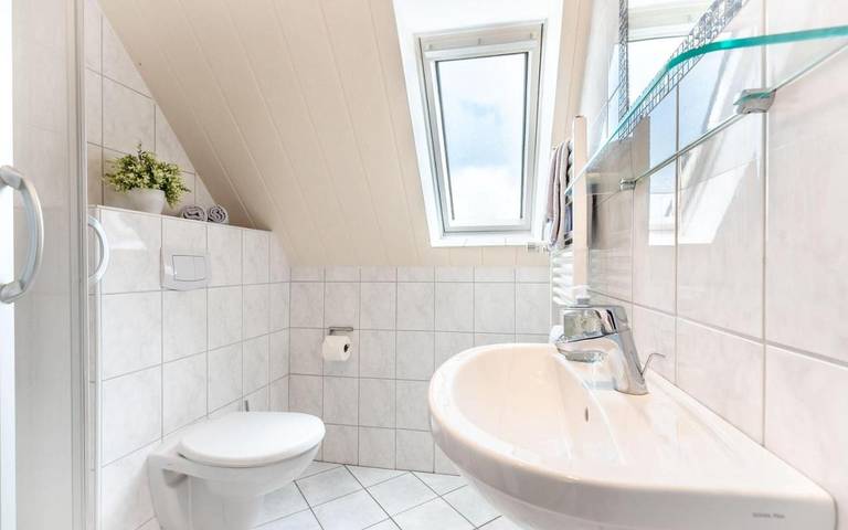 Ferienwohnung für 2 Personen, mit Balkon und Garten sowie Ausblick in Witsum - 2