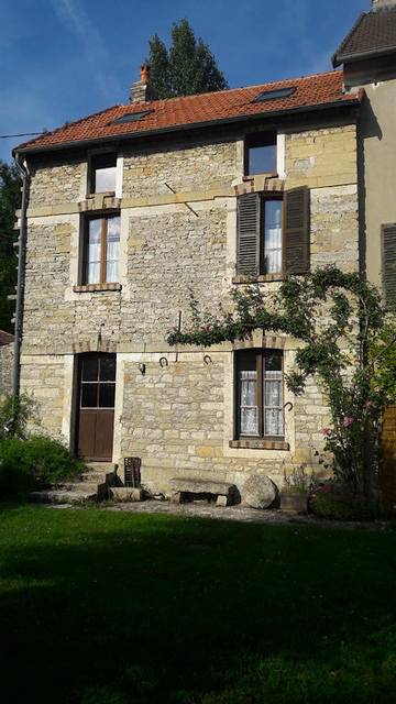Gîte pour 4 personnes, avec jardin dans Yvelines