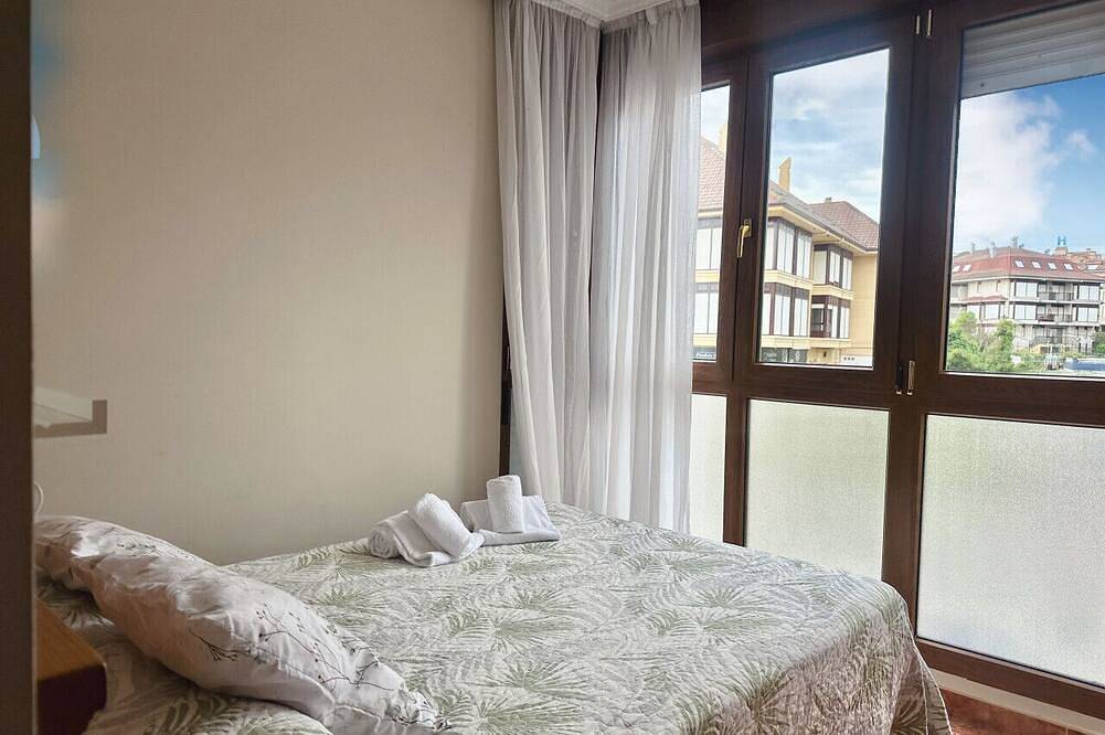 Ganze Wohnung, Apartamento junto a la playa de Ris - Pineda 6401 in Noja, Kantabrische Küste