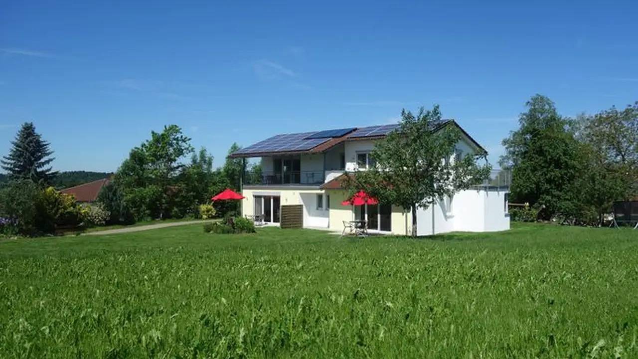 Ganze Ferienwohnung, Ferienwohnung für 4 Personen (50 m²) in Schlier in Schlier, Region Bodensee-Oberschwaben
