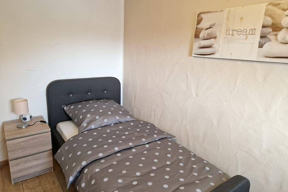 Ganze Wohnung, Ferienwohnung am Wasserfall - 5-Bett-Ferienwohnung Dusche/Wc, 3 Schlafräume in Nohn, Vulkaneifel