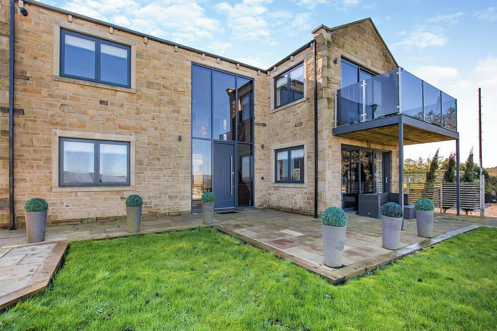 Cottage for 8 People in Lancashire, North West England