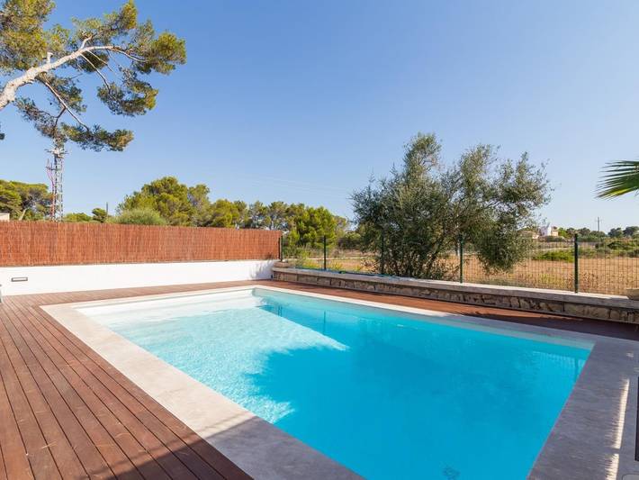 Luxus-Finca für 8 Personen, mit Balkon/Terrasse und Garten sowie Pool in Can Picafort - 4